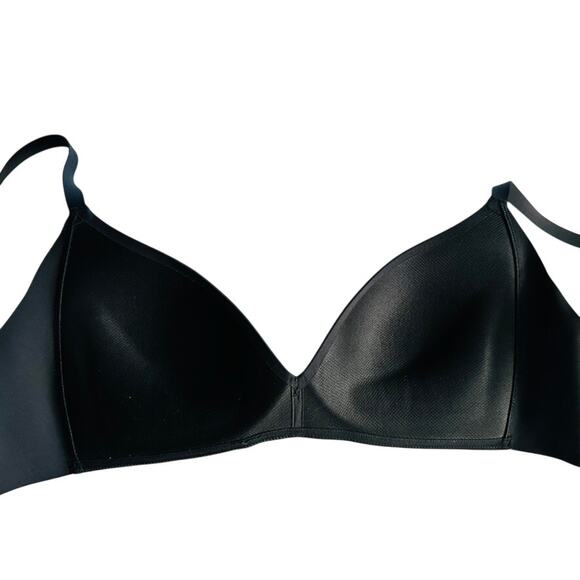 Lululemon Take Shape Bra Size 38B Solid Black Daily Bra Seamless - Picture 5 of 5
